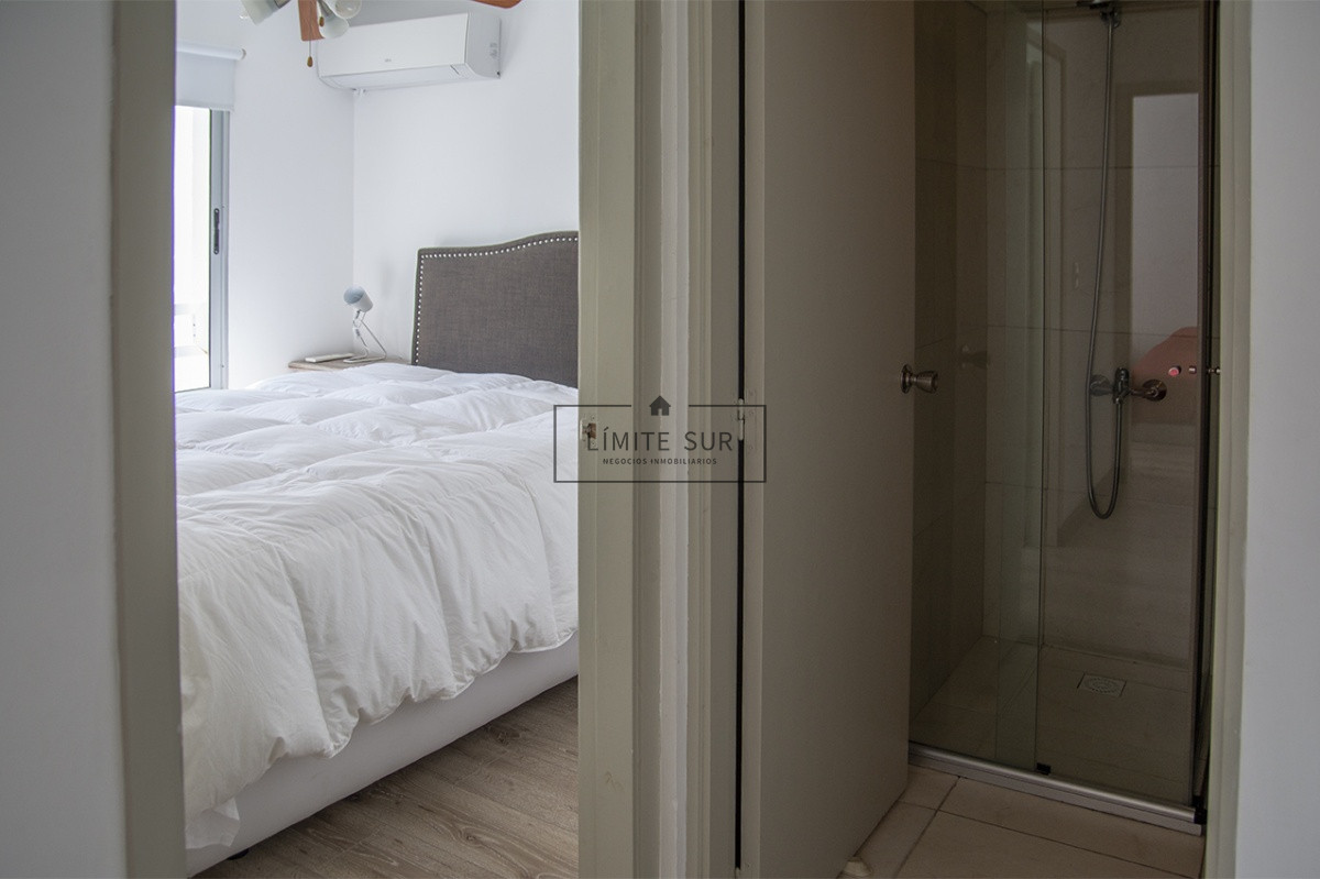 Apartamento ID.207 - Espectacular departamento en Playa Mansa de 3 dormitorios frente al mar!