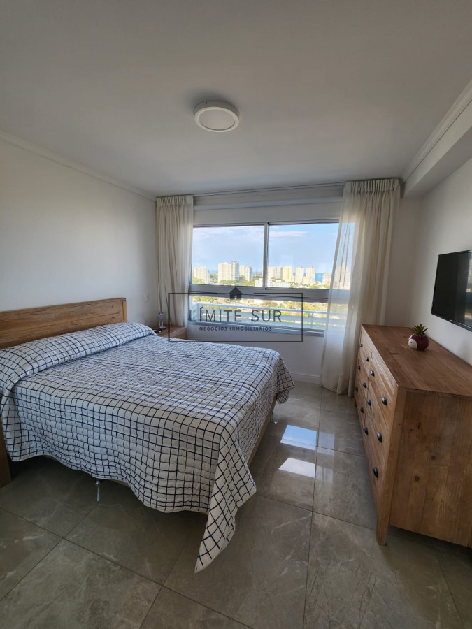 Apartamento ID.208 - MIAMI BOULEVARD, Punta del Este, Playa mansa, 2 dormitorios