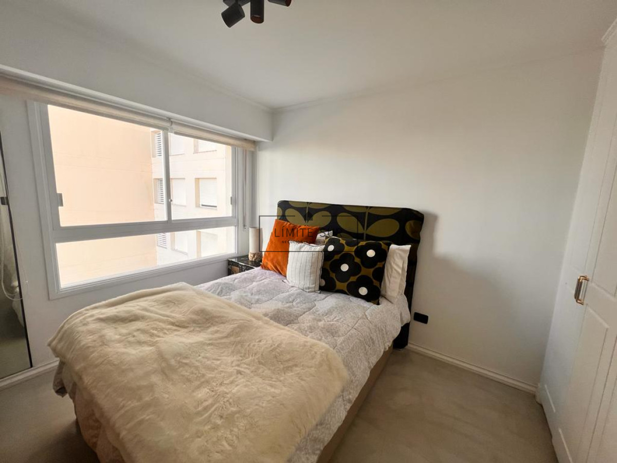 Apartamento ID.217 - Vende espectacular apartamento de 3 dormitorios en Coral Tower, Playa Mansa, Punta del Este 