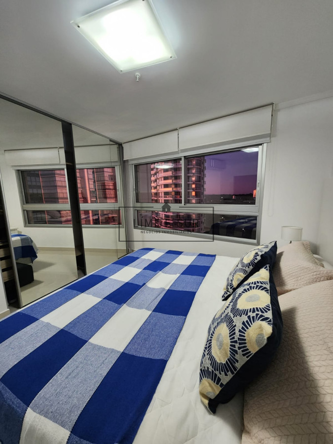Apartamento ID.209 - MIAMI BOULEVARD, PUNTA DEL ESTE, PLAYA MANSA, DOS DORMITORIOS , PRIMERAS PARADAS 