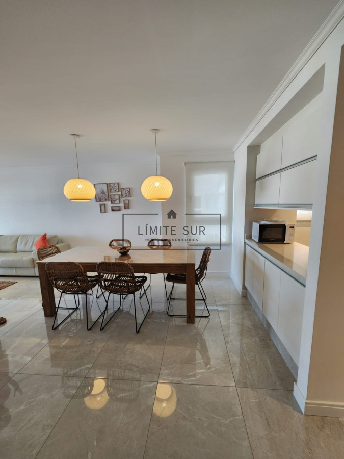 Apartamento ID.208 - MIAMI BOULEVARD, Punta del Este, Playa mansa, 2 dormitorios