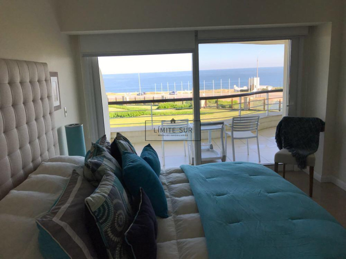 Apartamento ID.206 - Comodo e iluminado departamento en venta de 3 dormitorios con preciosa vista al mar. Veramansa
