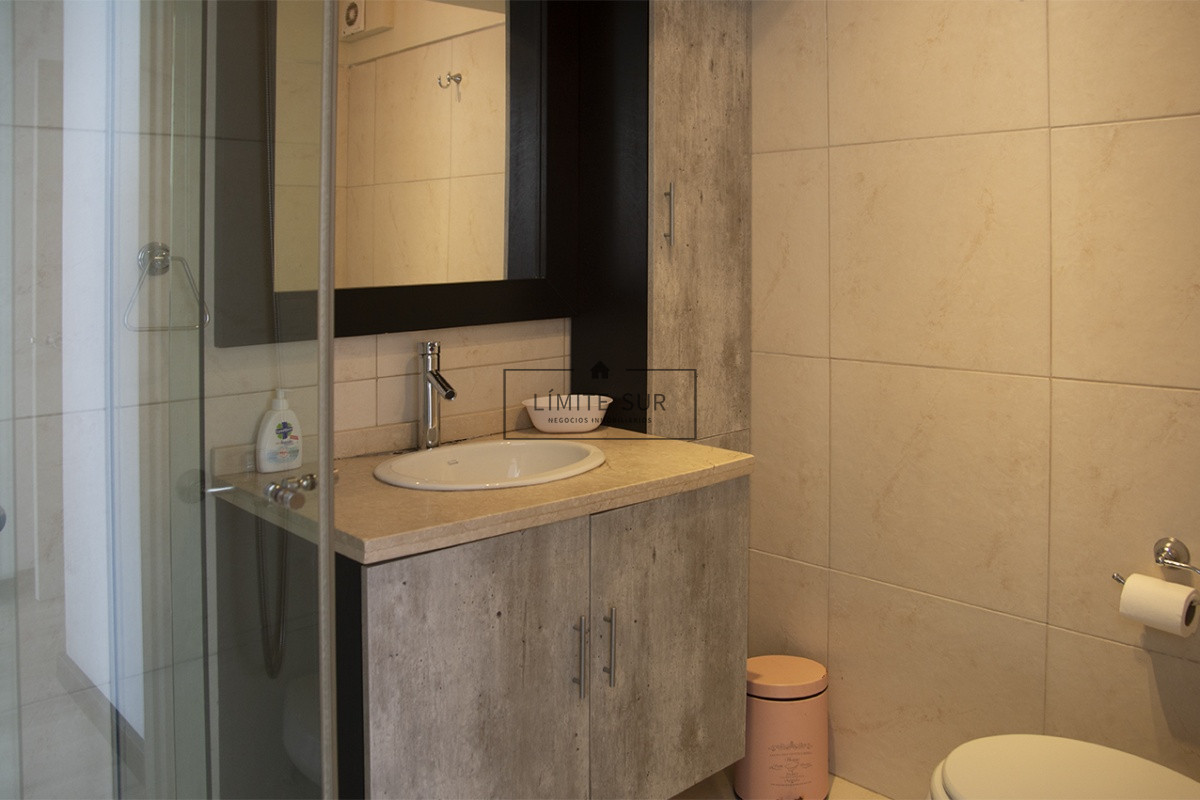 Apartamento ID.207 - Espectacular departamento en Playa Mansa de 3 dormitorios frente al mar!