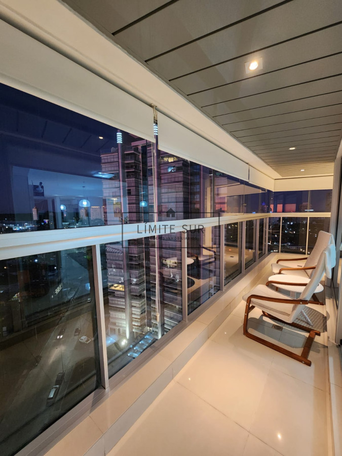 Apartamento ID.209 - MIAMI BOULEVARD, PUNTA DEL ESTE, PLAYA MANSA, DOS DORMITORIOS , PRIMERAS PARADAS 