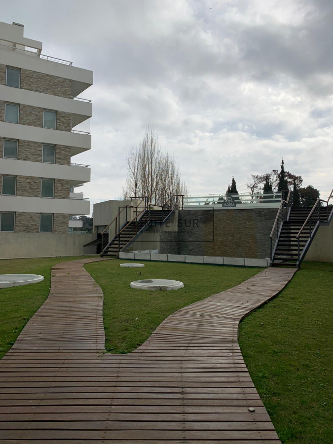 Apartamento ID.214 - Departamento de 3 dormitorios en venta. Gran Oportunidad en Mansa.