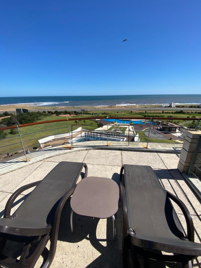 Apartamento ID.206 - Comodo e iluminado departamento en venta de 3 dormitorios con preciosa vista al mar. Veramansa