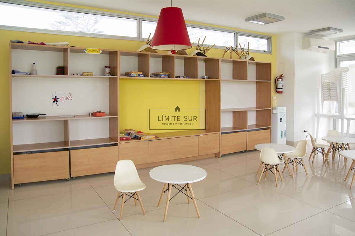 Apartamento ID.209 - MIAMI BOULEVARD, PUNTA DEL ESTE, PLAYA MANSA, DOS DORMITORIOS , PRIMERAS PARADAS 