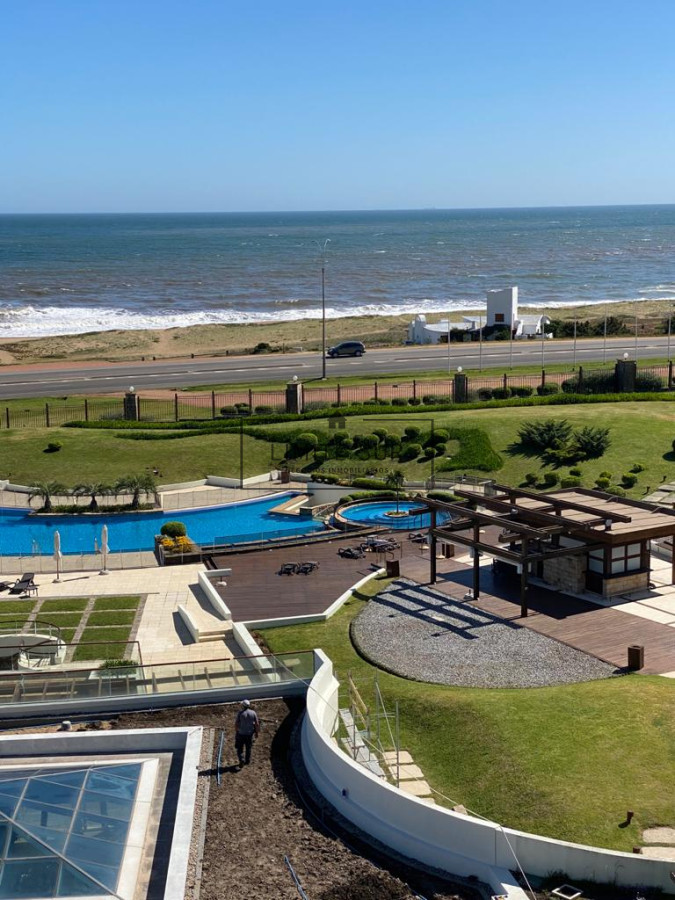 Apartamento ID.206 - Comodo e iluminado departamento en venta de 3 dormitorios con preciosa vista al mar. Veramansa