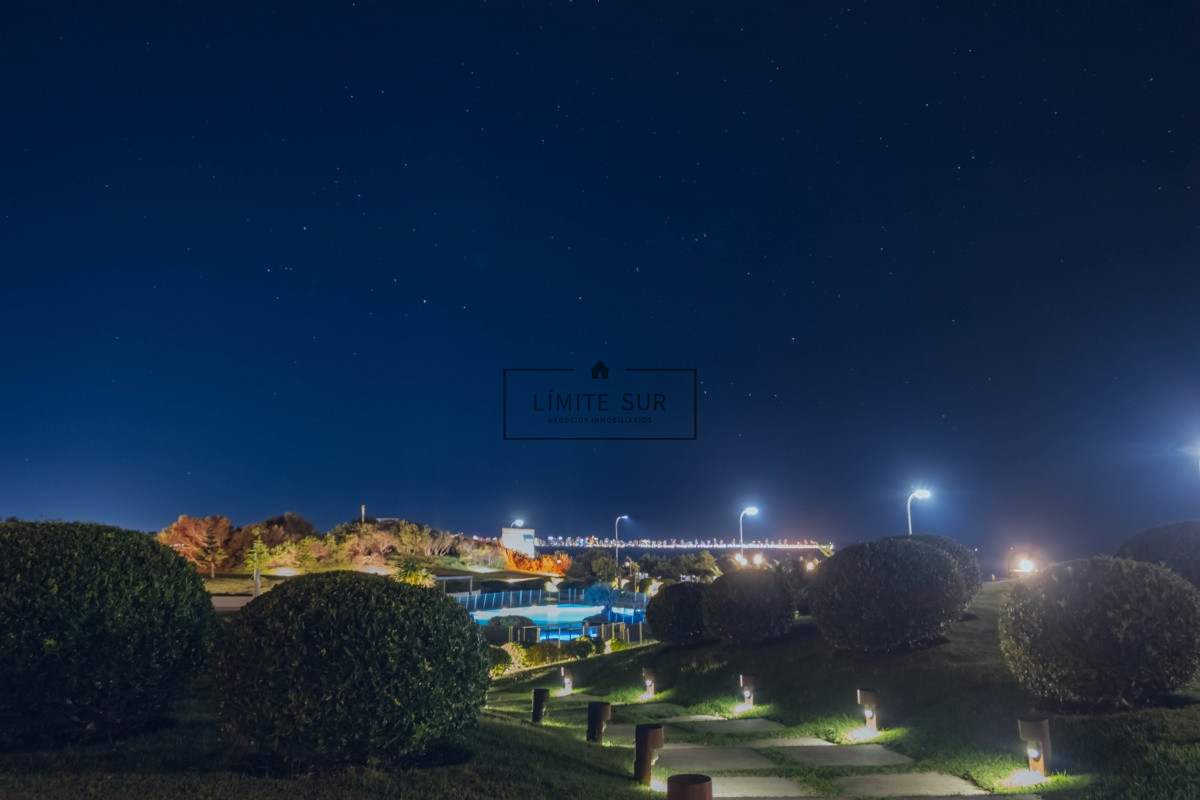 Apartamento ID.206 - Comodo e iluminado departamento en venta de 3 dormitorios con preciosa vista al mar. Veramansa