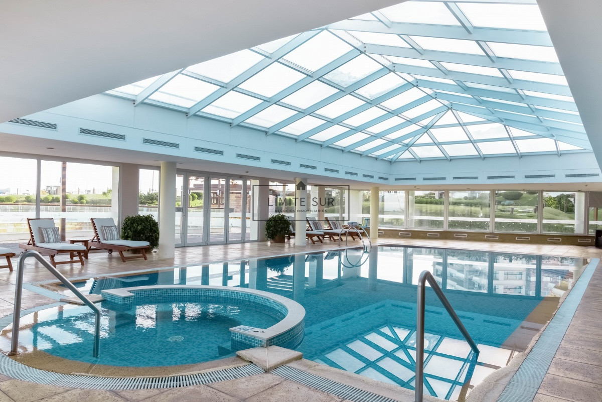 Apartamento ID.206 - Comodo e iluminado departamento en venta de 3 dormitorios con preciosa vista al mar. Veramansa