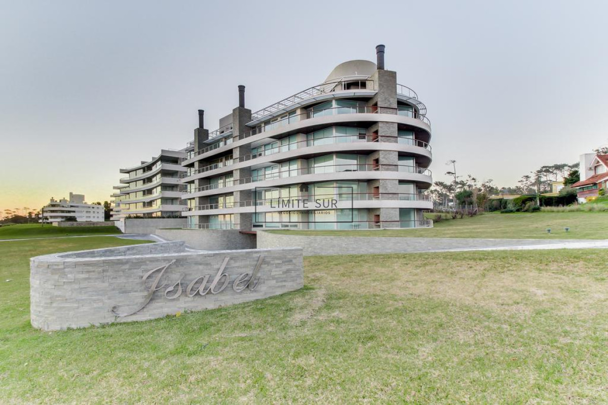 Apartamento ID.214 - Departamento de 3 dormitorios en venta. Gran Oportunidad en Mansa.