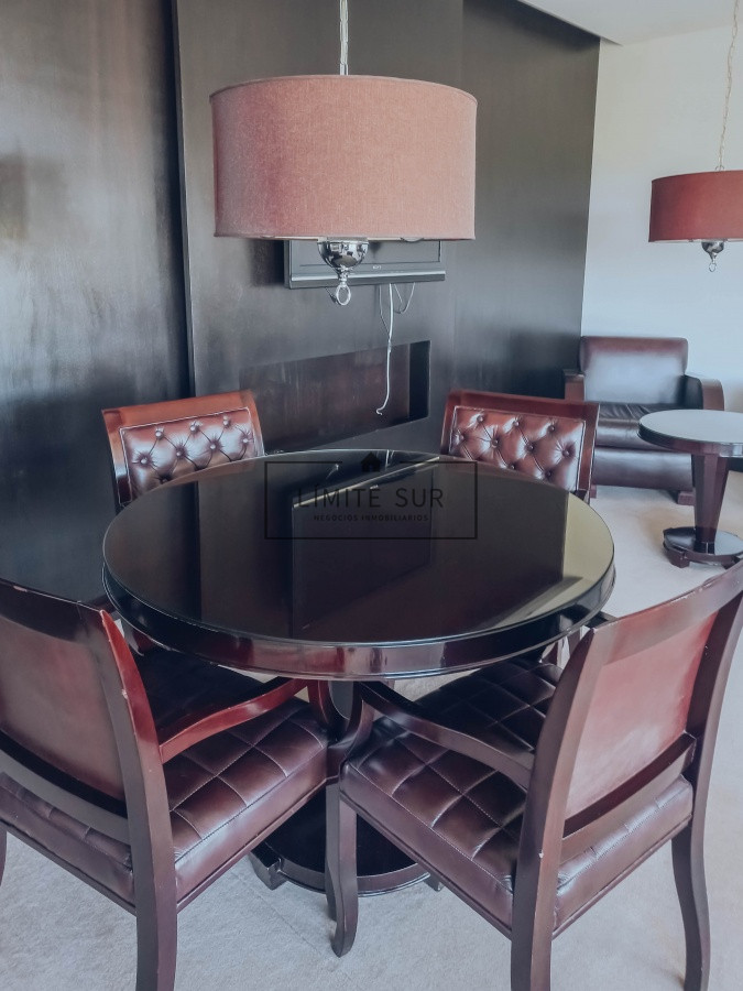 Apartamento ID.206 - Comodo e iluminado departamento en venta de 3 dormitorios con preciosa vista al mar. Veramansa