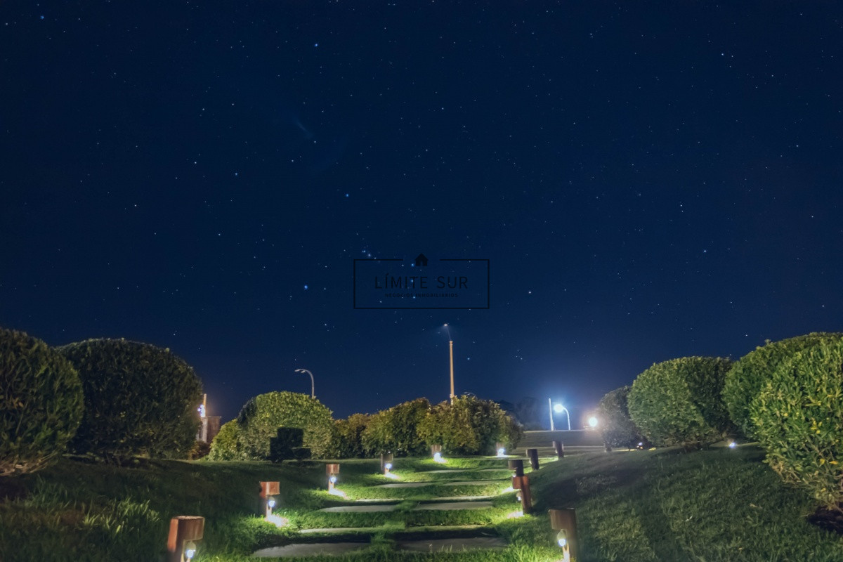 Apartamento ID.206 - Comodo e iluminado departamento en venta de 3 dormitorios con preciosa vista al mar. Veramansa