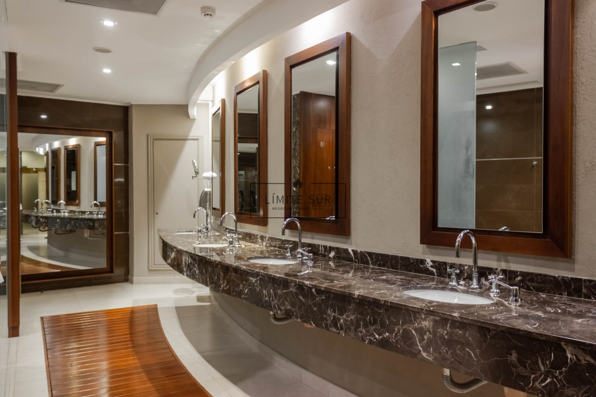 Apartamento ID.206 - Comodo e iluminado departamento en venta de 3 dormitorios con preciosa vista al mar. Veramansa