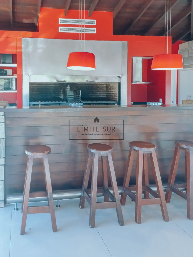 Apartamento ID.206 - Comodo e iluminado departamento en venta de 3 dormitorios con preciosa vista al mar. Veramansa