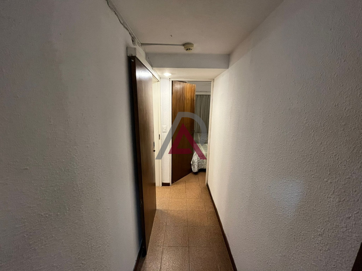 Apartamento ID.89 - Vende apartamento de 2 dormitorios en Punta del Este 