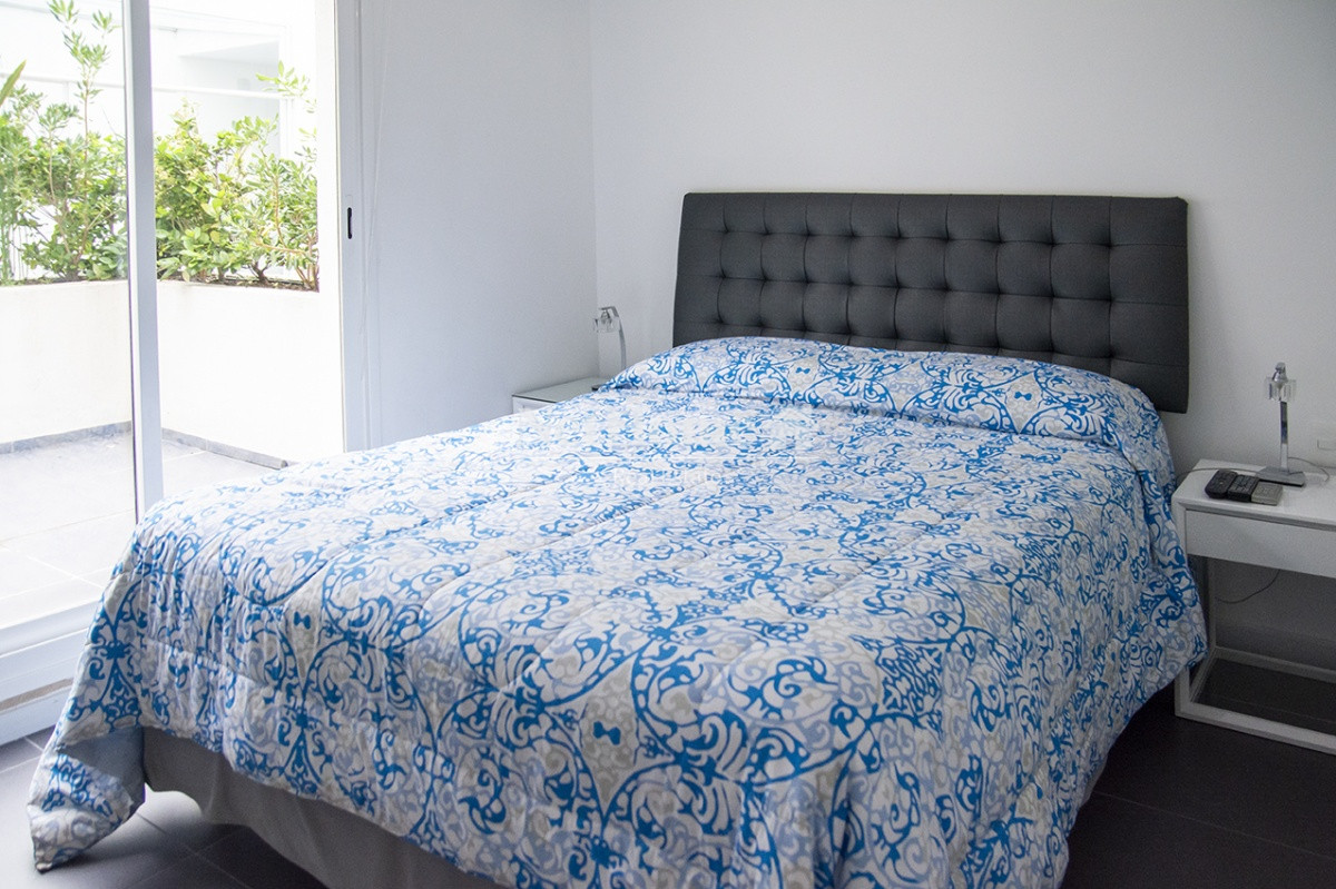 Apartamento ID.221 - Playa Brava Apartamento 3 dormitorios Frente al mar
