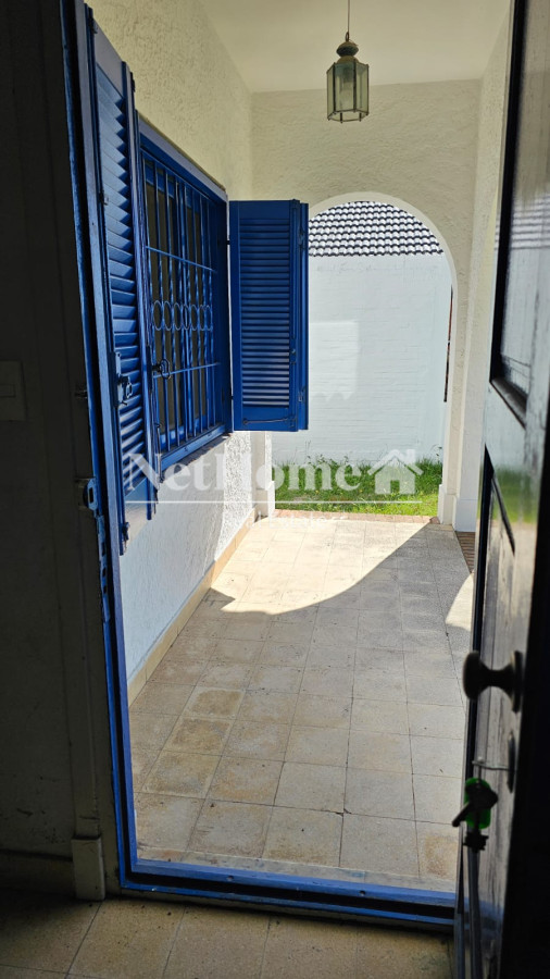 Casa ID.49 - Importante residencia frente al mar en venta.