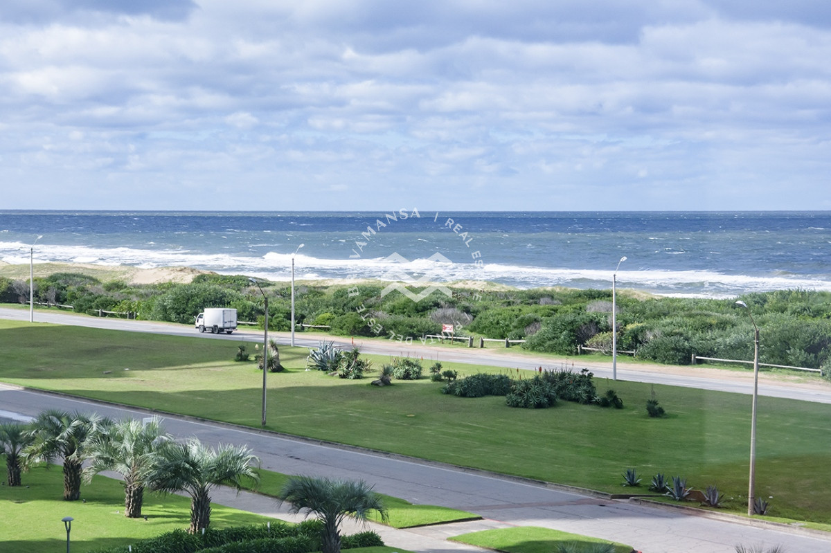 Apartamento ID.209 - Hermoso departamento en venta frente al mar.