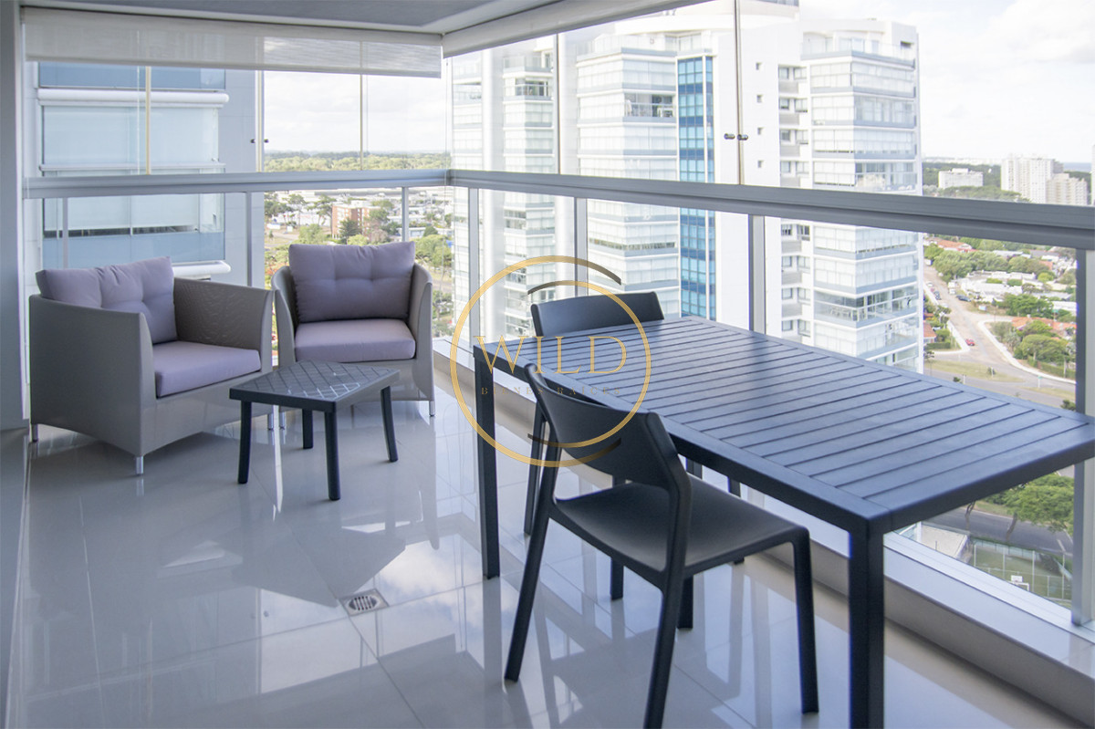 Apartamento ID.2621 - Vende apto de 2 dormitorios en Miami Boulevard ! Punta del este