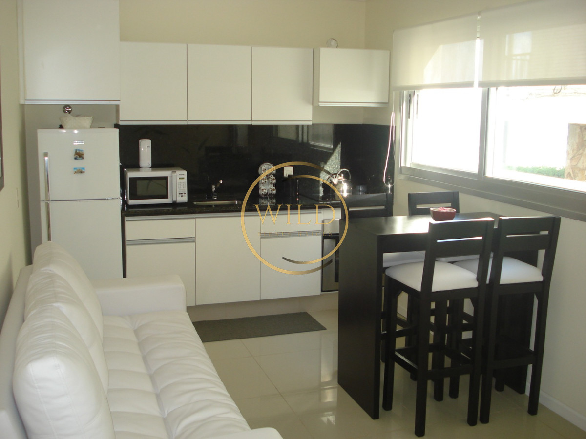 Apartamento ID.2278 - Vende apartamenro de 1 dormitorio en Peninsula, Punta del Este.