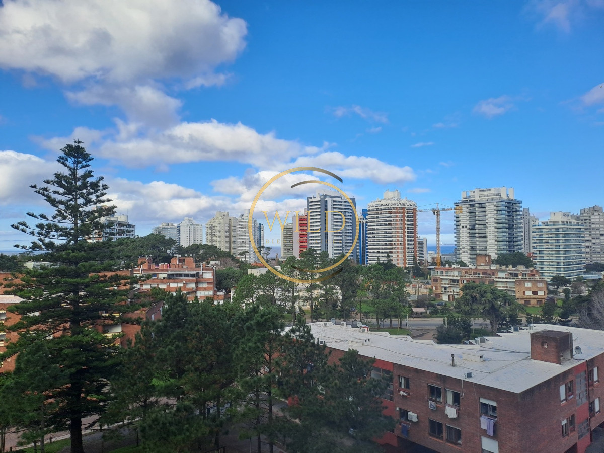 Apartamento ID.2018 - Vende departamento de 3 dormitorios y excelentes amenities en Mansa Punta del Este