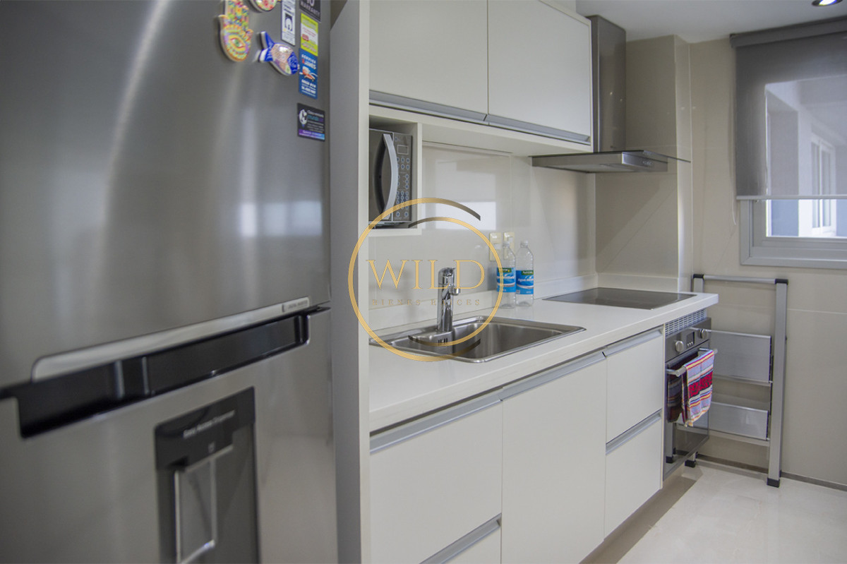 Apartamento ID.2621 - Vende apto de 2 dormitorios en Miami Boulevard ! Punta del este