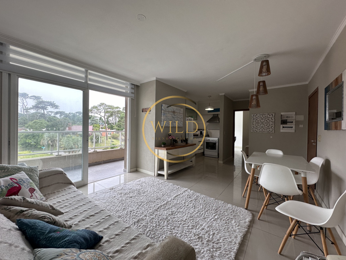 Apartamento ID.2198 - Vende apartamento en playa mansa de 1 dormitorio con parrillero, Punta del Este 
