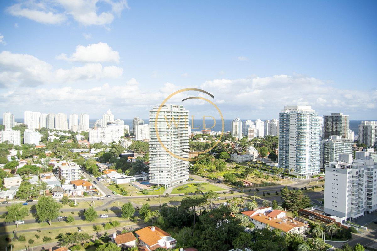 Apartamento ID.2621 - Vende apto de 2 dormitorios en Miami Boulevard ! Punta del este
