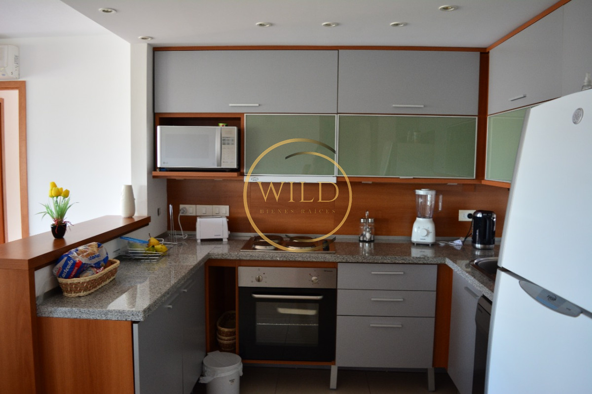 Apartamento ID.2134 - Vende, Permuta apartamento por Casa en Punta del Este ! 