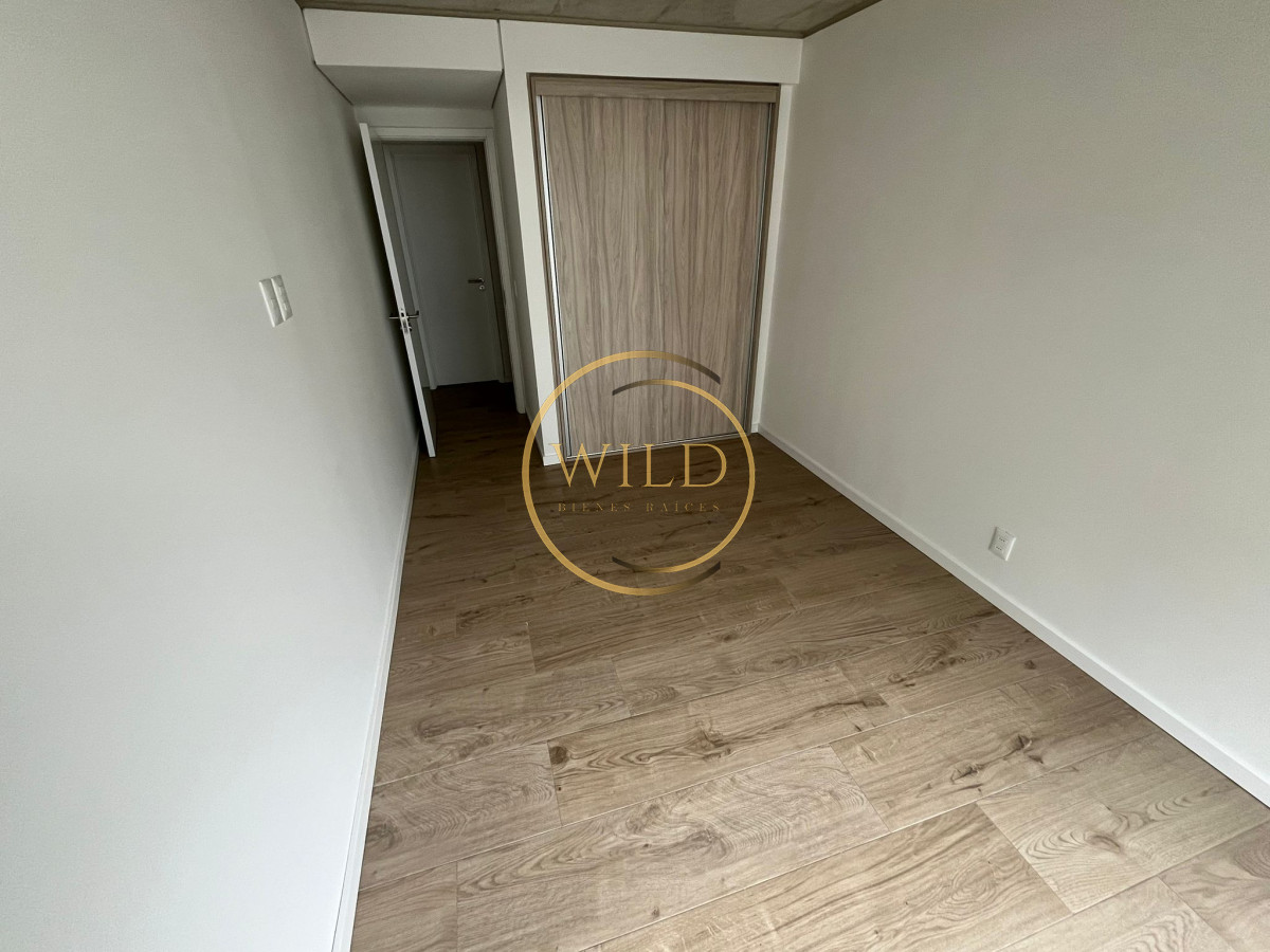 Apartamento ID.2362 - Espectacular apartamento  en 1ª fila Playa Mansa , Walmer Lagoon. 2 dormitorios en venta. 
