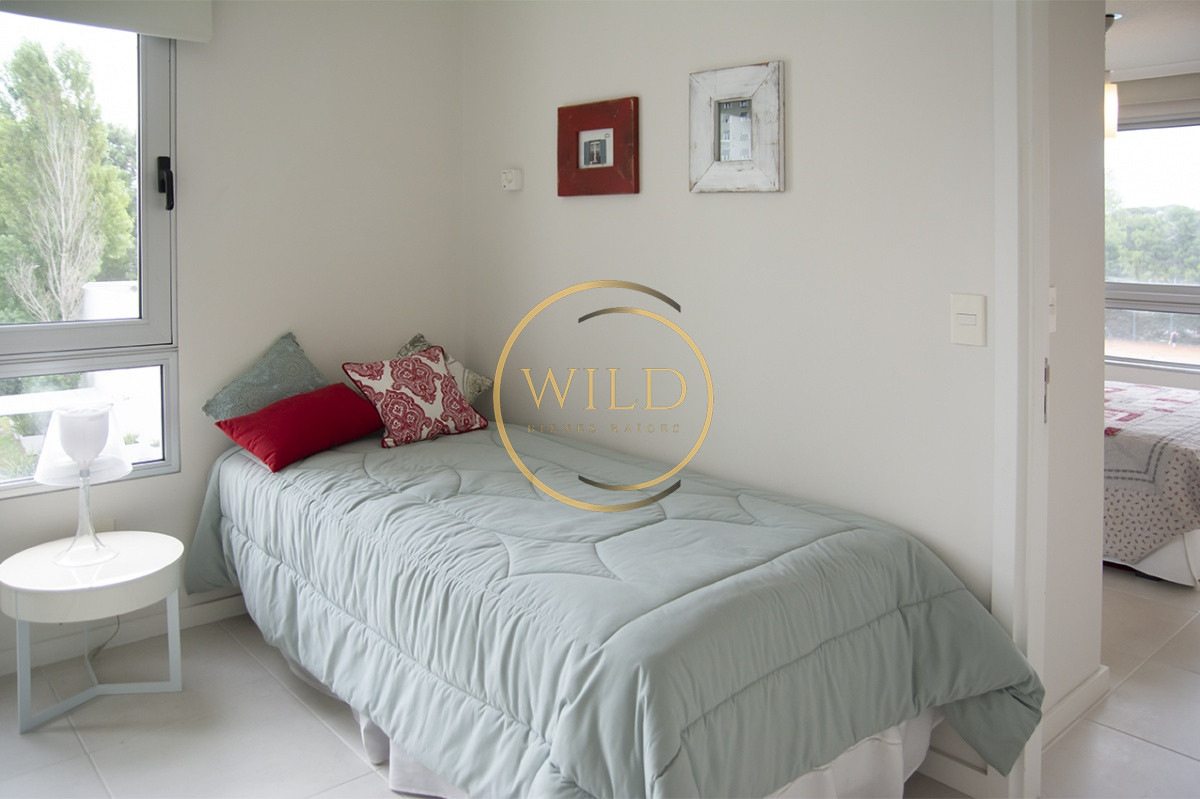 Apartamento ID.1840 - Departamento de 1 dormitorio y medio en venta en complejo con amenities. Playa Brava