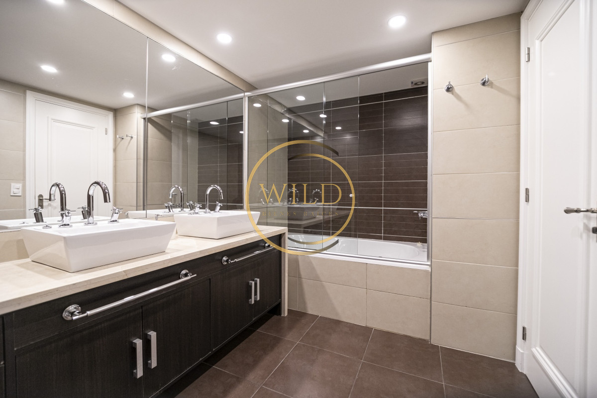 Apartamento ID.2187 - Vende departamento de 2 dormitorios en Brava, Punta del Este con hermosa vista