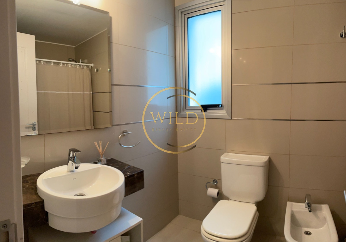 Apartamento ID.2278 - Vende apartamenro de 1 dormitorio en Peninsula, Punta del Este.