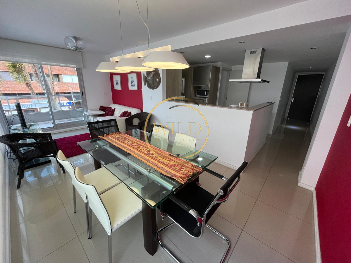 Apartamento ID.2355 - Apartamento en Venta de 2 dormitorios a cuadras del Puerto , Punta del este 