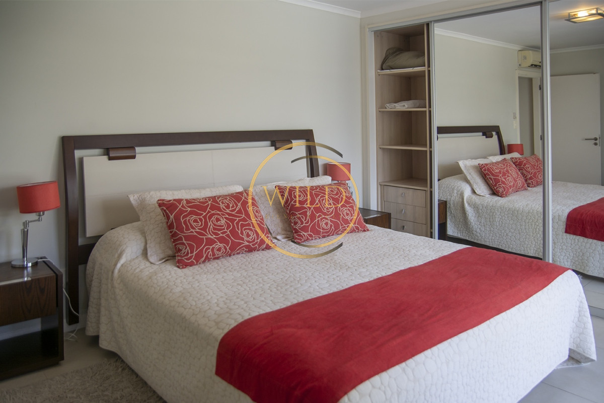 Apartamento ID.1834 - Departamento de 3 dormitorios con parrillero en venta, edificio nuevo en la Peninsula.