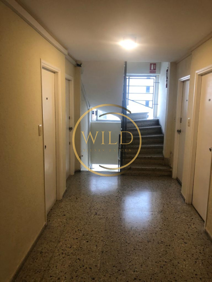 Apartamento ID.1864 - Venta Apartamento de 1 dormitorio en La Península, sobre Av. Gorlero. 