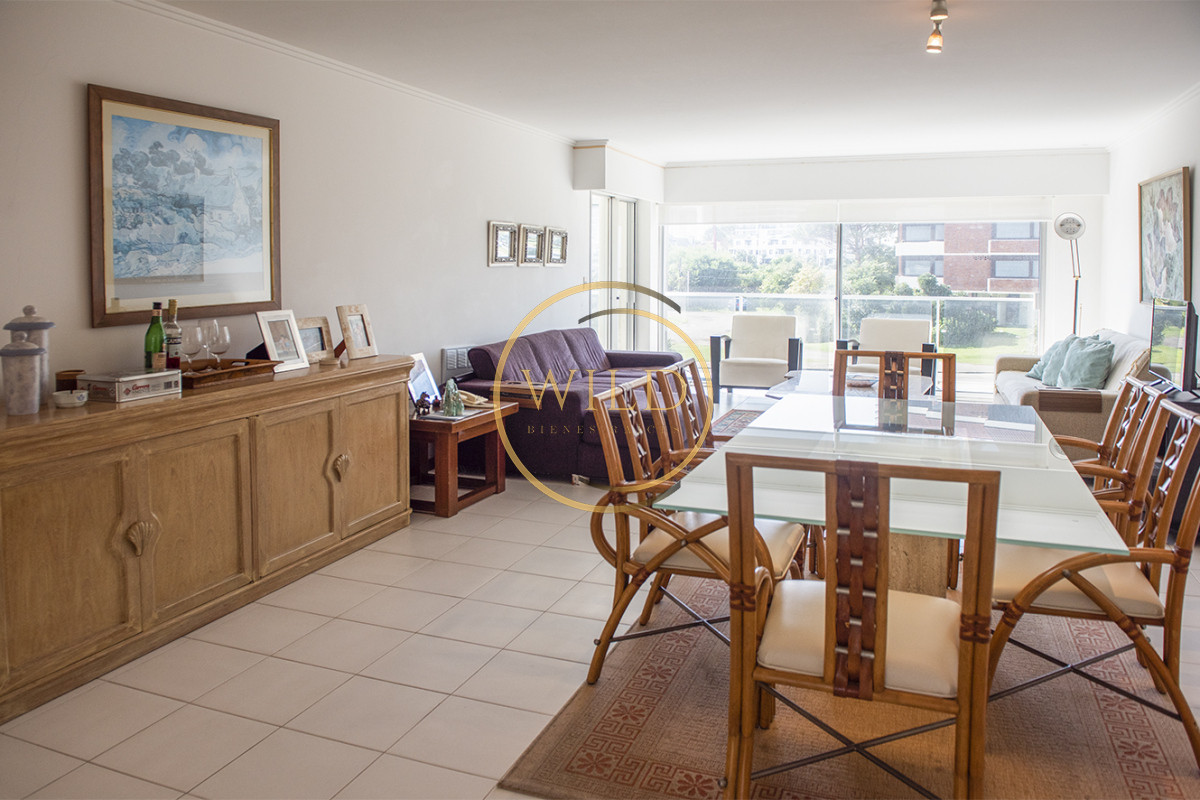 Apartamento ID.2311 - Vende departamento de 3 dormitorios en Ocean Tower, Punta del Este 