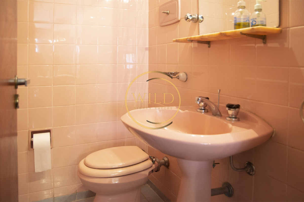 Apartamento ID.2296 - Casa en venta 2 dormitorios en Playa Mansa, Punta del Este. 