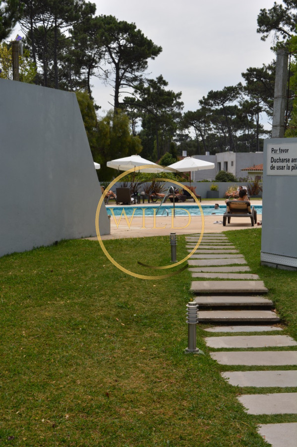 Apartamento ID.2134 - Vende, Permuta apartamento por Casa en Punta del Este ! 