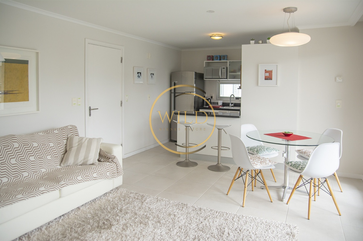 Apartamento ID.1840 - Departamento de 1 dormitorio y medio en venta en complejo con amenities. Playa Brava