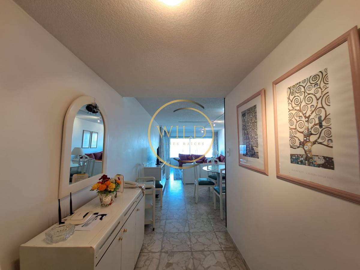 Apartamento ID.2245 - Apartamento en Venta de 2 dormitorios en Edificio I´marangatu, Playa Mansa , Punta del Este