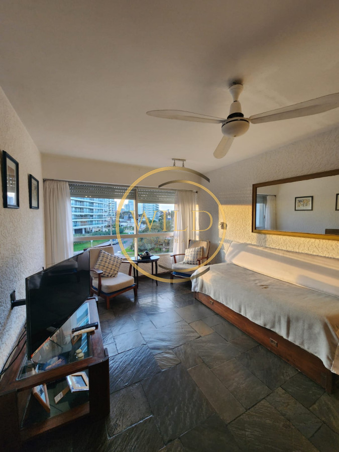 Apartamento ID.1857 - Departamento de 1 dormitorio en venta en complejo frente al mar. 
