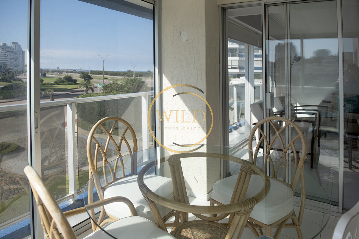 Apartamento ID.2311 - Vende departamento de 3 dormitorios en Ocean Tower, Punta del Este 