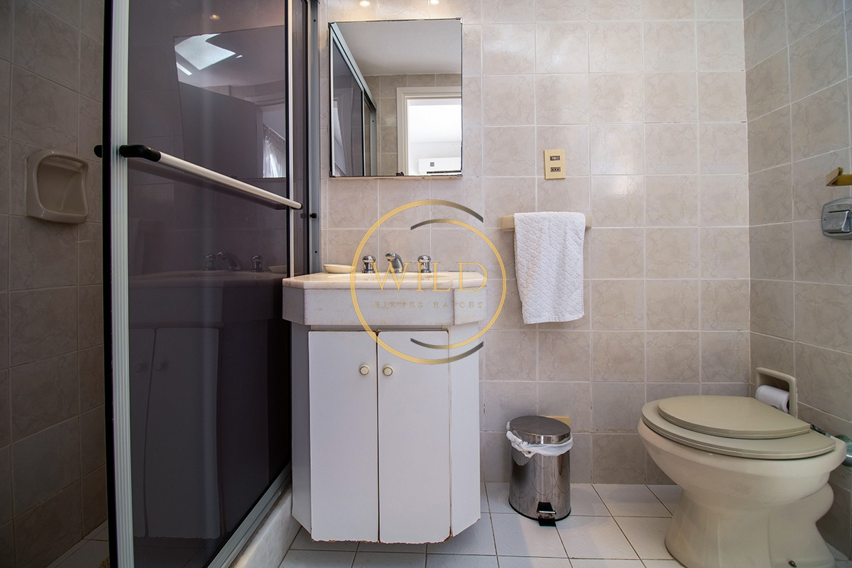 Apartamento ID.2369 - Apartamento en Venta de 3 dormitorios en Edificio Palm Beach , Punta del este , Gorlero , Maldonado 