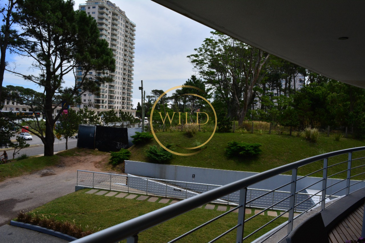 Apartamento ID.2134 - Vende, Permuta apartamento por Casa en Punta del Este ! 