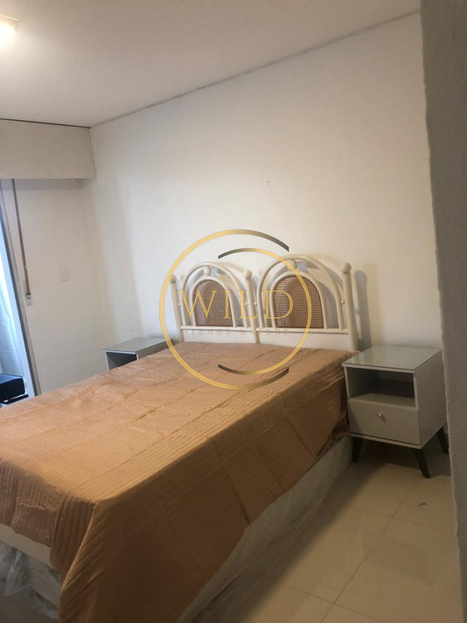 Apartamento ID.1864 - Venta Apartamento de 1 dormitorio en La Península, sobre Av. Gorlero. 