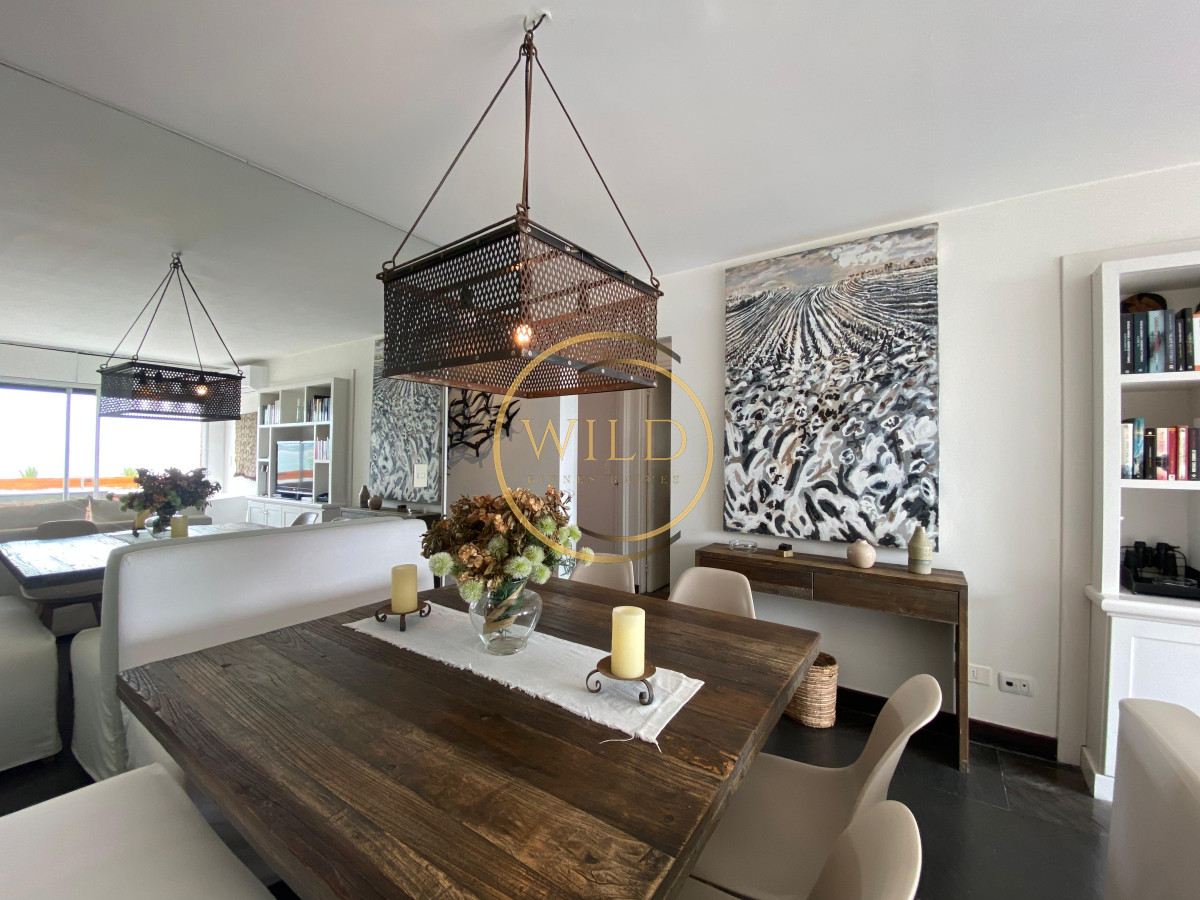 Apartamento ID.2602 - Vende apartamento con vista al mar de 3 dormitorios, Punta del Este