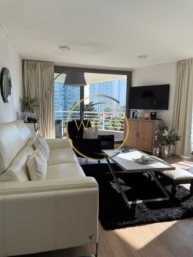 Apartamento ID.2379 - En venta apartamento de 2 dormitorios en suite en Mansa, Punta del Este.