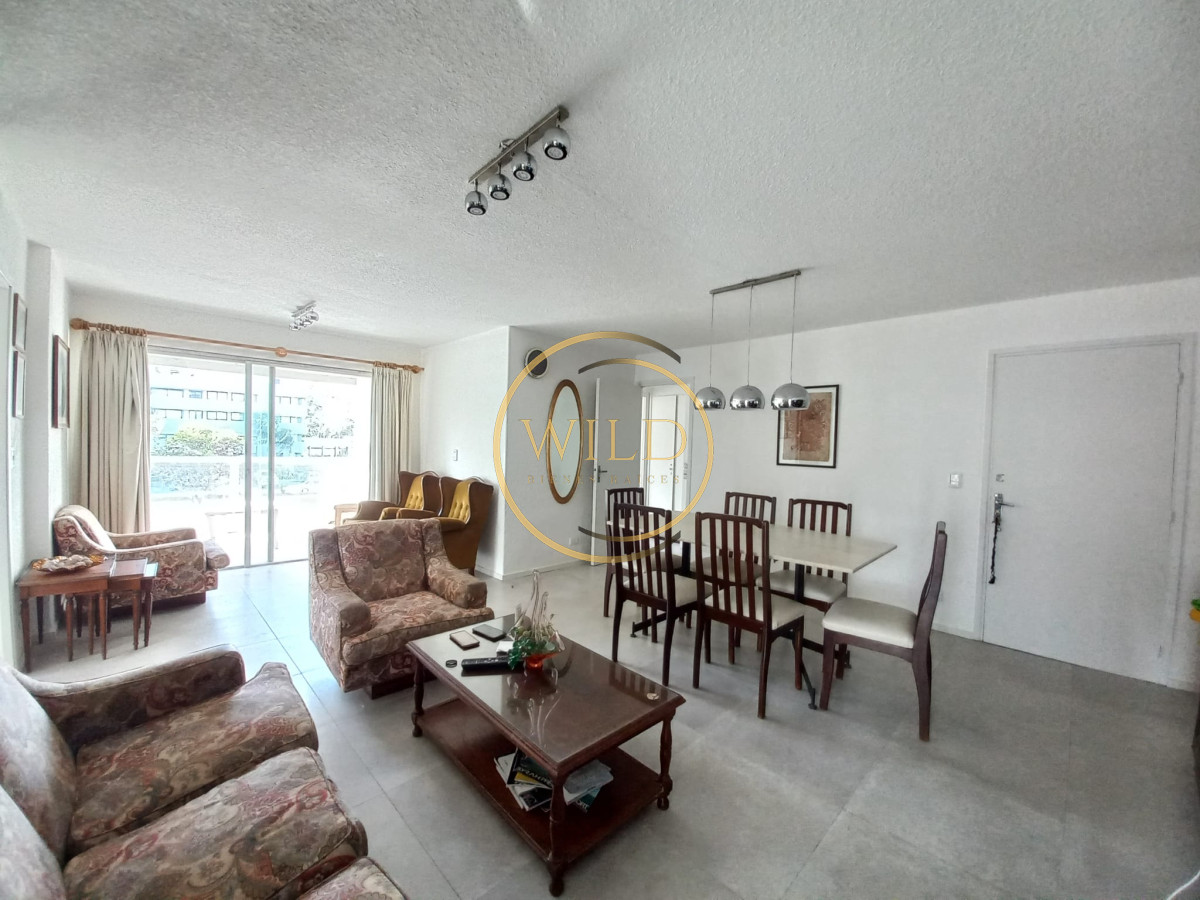Apartamento ID.2347 - Departamento de 3 dormitorios en venta en Roosevelt